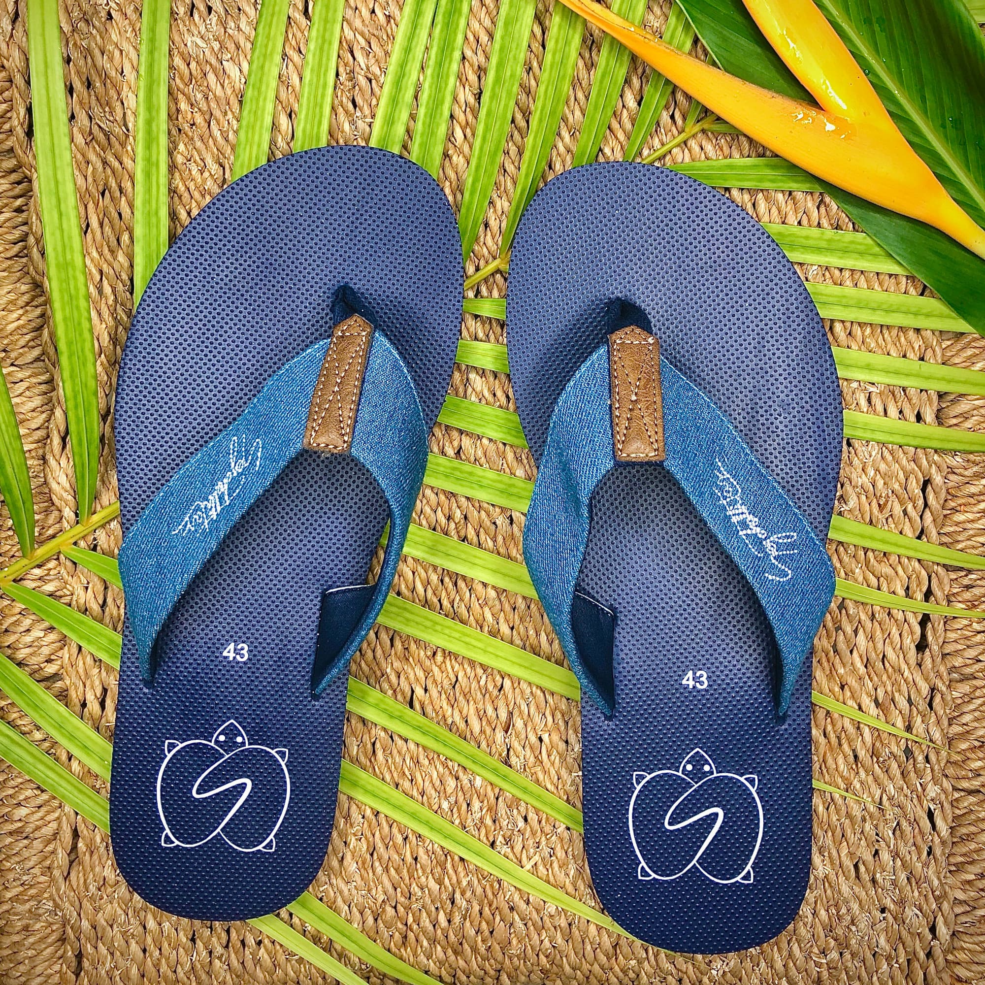 Seychellitas Men — jeans blue straps with leather finish